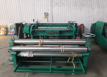 Mechanical Rolling Wire Net Making Machine , Industrial Wire Mesh Equipment