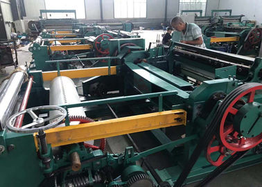 Microgroove Wire Mesh Loom Machine / 1.8m Metal Wire Net Weaving Machine